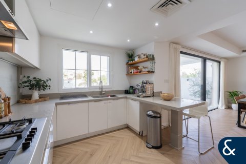 Müüa villa asukohaga Arabian Ranches, Dubai, AÜE: 3 magamistoaga, 219 m² Nr 667655 - pilt 4