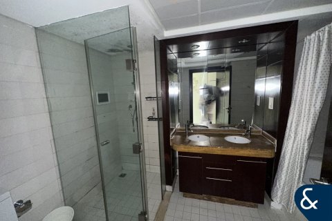 Huoneisto BURJ VIEWS Downtown Dubai (Downtown Burj Dubai), Arabiemiraatit 2 makuuhuonetta, 121 m2 № 671536 - kuva 15