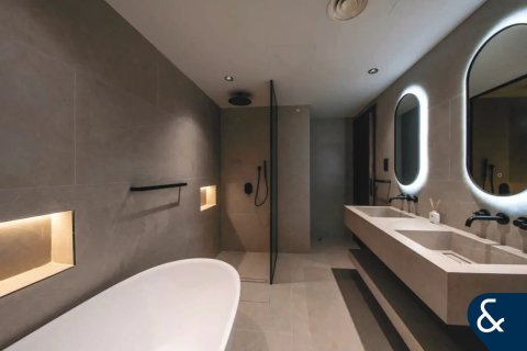 The Views, Dubai, संयुक्त अरब अमीरात में अपार्टमेंट, 2 बेडरूम, 128 वर्ग मीटर, संख्या 671535 - फ़ोटो 16