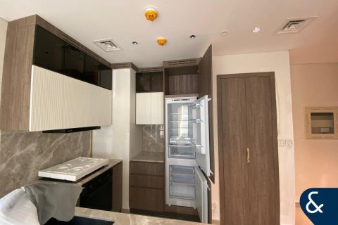 דירה למכירה ב Business Bay, Dubai, איחוד האמירויות  1 חדר שינה, 65 מ"ר, מספר 671540 - תמונה 13