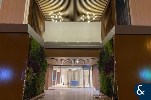 דירה למכירה ב Business Bay, Dubai, איחוד האמירויות  1 חדר שינה, 65 מ"ר, מספר 671540 - תמונה 2