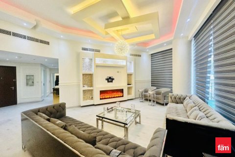 Appartement te koop in Downtown Dubai (Downtown Burj Dubai), Dubai, VAE 2 slaapkamers, 174.2 vr.m., nr 540485 - foto 1