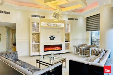 آپارتمان برای فروش در  Downtown Dubai (Downtown Burj Dubai)، Dubai، امارات متحده عربی  2 خوابه ، 174.2 متر مربع ، شماره 540485 - تصویر 2