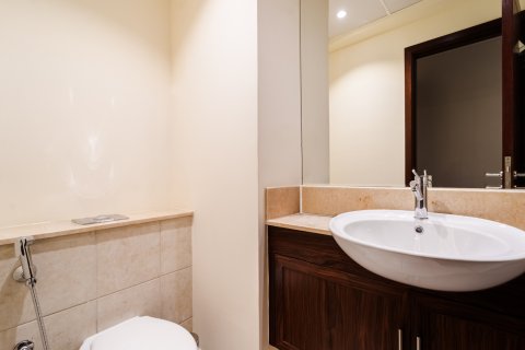 Appartamento in vendita a Downtown Dubai (Downtown Burj Dubai), Dubai, EAU 1 camera da letto, 95 mq. № 734348 - foto 15