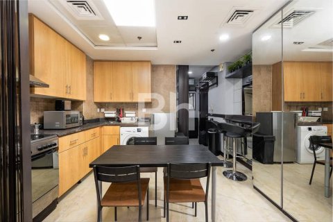 Huoneisto Jumeirah Lake Towers, Dubai, Arabiemiraatit 43 m2 № 730587 - kuva 6