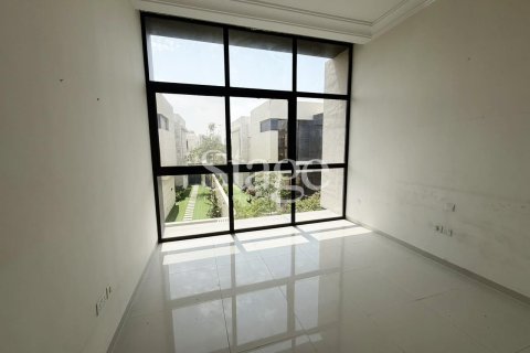 Villa in DAMAC Hills (Akoya by DAMAC), Dubai, UAE 3 bedrooms, 339 sq.m. № 737452 - photo 12