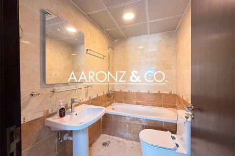 Apartemen di Jumeirah Lake Towers, Dubai, UEA 3 kamar tidur, 114 m2 nomor 691764 - foto 14