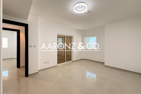 Apartemen di Jumeirah Lake Towers, Dubai, UEA 2 kamar tidur, 86 m2 nomor 691765 - foto 3