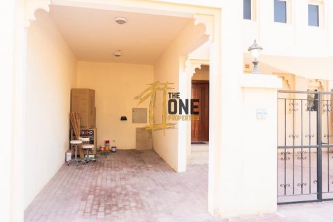 阿联酋 Ras Al Khaimah Al Hamra Village 待售 : 3 卧, 297.3 平方米 , 编号582577 - 照片 9