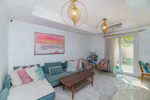 Villa til leje i The Springs, Dubai, UAE 2 soveværelser, 153 kvm № 661326 - foto 1