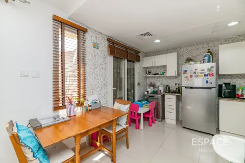 Villa til leje i The Springs, Dubai, UAE 2 soveværelser, 153 kvm № 661326 - foto 4