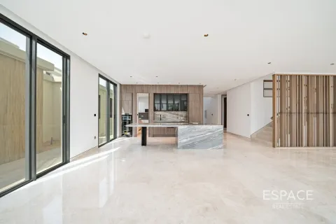 Villa uthyres i Tilal Al Ghaf, Dubai, UAE 5 sovrum, 527 kvm Nr. 661327 - fotografi 3