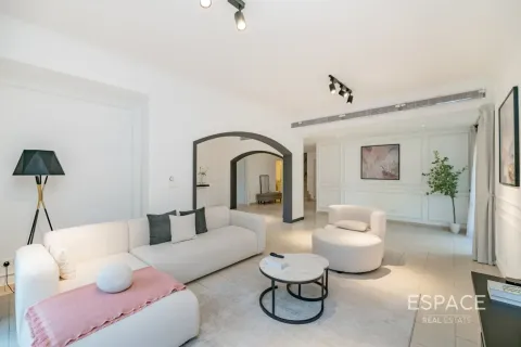 Вилла Meadows, Дубай, БАӘ-да 5 жатын бөлмелер, 353 м² № 661321 - фото 3