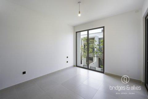 Villa en alquiler en Dubai, EAU 3 dormitorios, 144.8 m2 № 670092 - foto 7