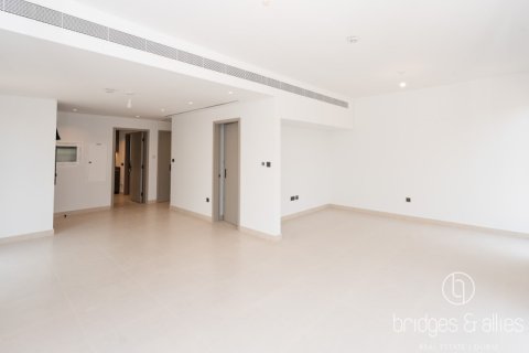 Üürile anda villa asukohaga Dubai, AÜE: 4 magamistoaga, 218.9 m² Nr 670097 - pilt 2