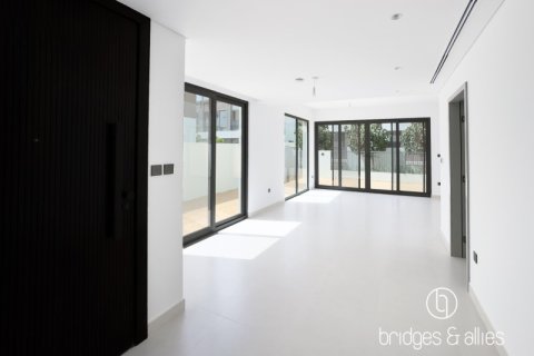 Villa en alquiler en Dubai, EAU 4 dormitorios, 309.2 m2 № 670098 - foto 7