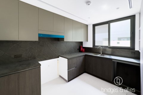 Villa en alquiler en Dubai, EAU 4 dormitorios, 309.2 m2 № 670098 - foto 4