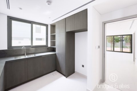 Villa en alquiler en Dubai, EAU 4 dormitorios, 309.2 m2 № 670098 - foto 5