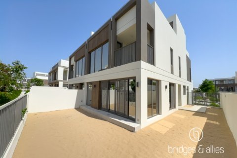 Villa en alquiler en Dubai, EAU 4 dormitorios, 309.2 m2 № 670098 - foto 8