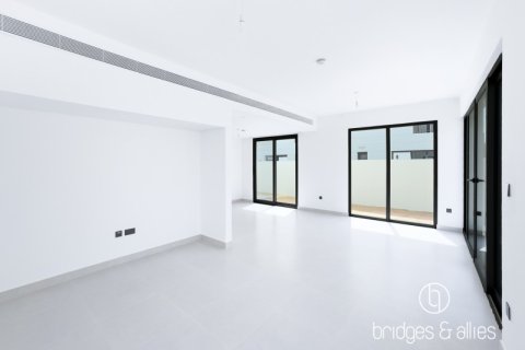 Villa en alquiler en Dubai, EAU 4 dormitorios, 309.2 m2 № 670098 - foto 2