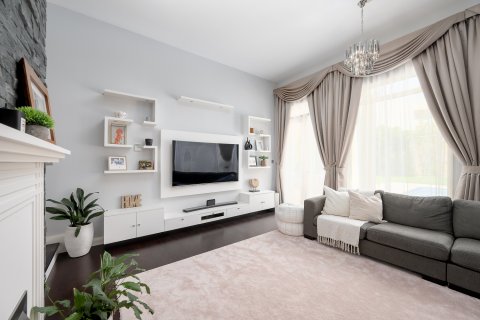 Villa para arrendamento em Arabian Ranches, Dubai, EAU 3 quartos, 329.99 m2 № 764394 - foto 4