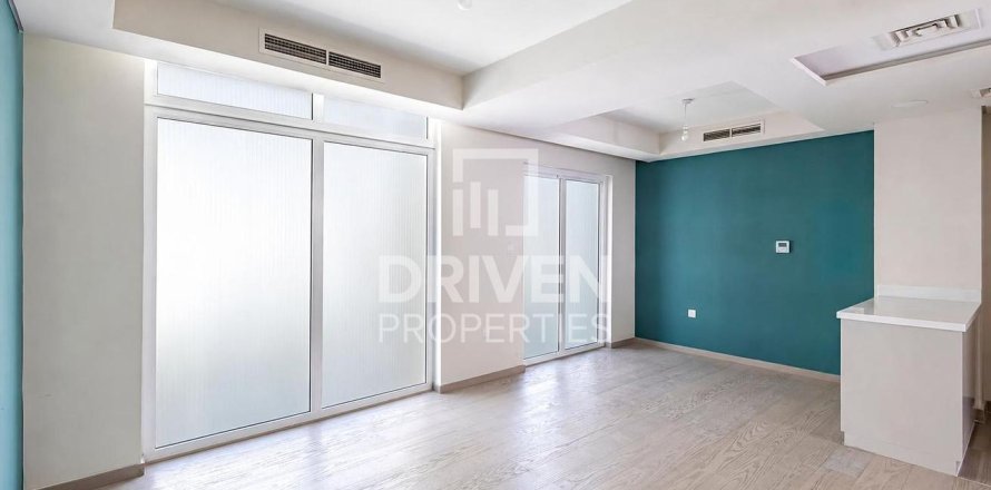 Řadový dům v Dubai, SAE 3 ložnice, 112.23 m² Č.: 764869