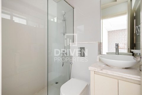 Řadový dům v Dubai, SAE 3 ložnice, 112.23 m² Č.: 764869 - fotografie 13