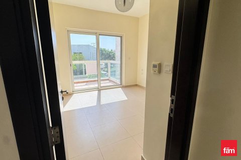 Üürile anda ridamaja asukohaga International City, Dubai, AÜE: 3 magamistoaga, 153.9 m² Nr 710041 - pilt 2
