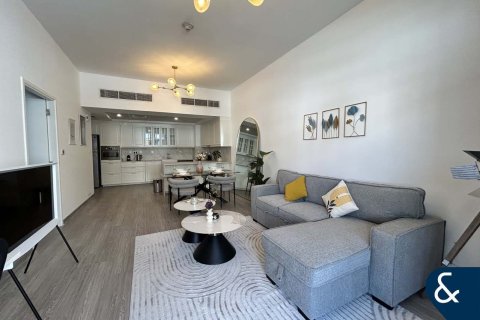 Müüa korter asukohaga Motor City, Dubai, AÜE: 1 magamistoaga, 98 m² Nr 671150 - pilt 2