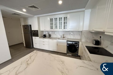 Müüa korter asukohaga Motor City, Dubai, AÜE: 1 magamistoaga, 98 m² Nr 671150 - pilt 6