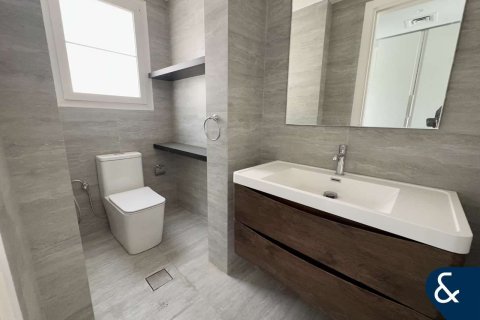 Villa til salgs i The Springs, Dubai, Emiratene 2 soverom, 157 kvm Nr. 671151 - Foto 8