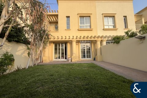Villa til salgs i The Springs, Dubai, Emiratene 2 soverom, 157 kvm Nr. 671151 - Foto 1