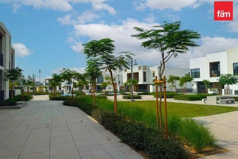 Villa in Dubai, UAE 3 bedrooms, 138.6 sq.m. № 647944 - photo 10