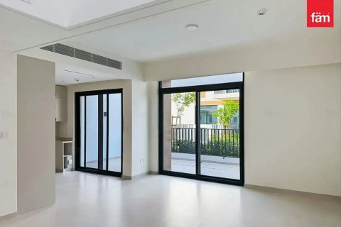 Villa in Dubai, UAE 3 bedrooms, 138.6 sq.m. № 647944 - photo 1