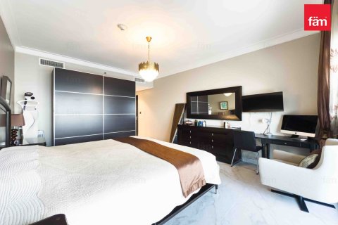 Apartment in Dubai, UAE 3 bedrooms, 214.5 sq.m. № 647945 - photo 19