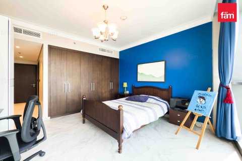 Apartment in Dubai, UAE 3 bedrooms, 214.5 sq.m. № 647945 - photo 24