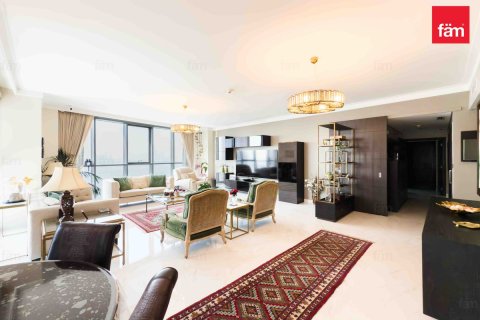 Apartment in Dubai, UAE 3 bedrooms, 214.5 sq.m. № 647945 - photo 8