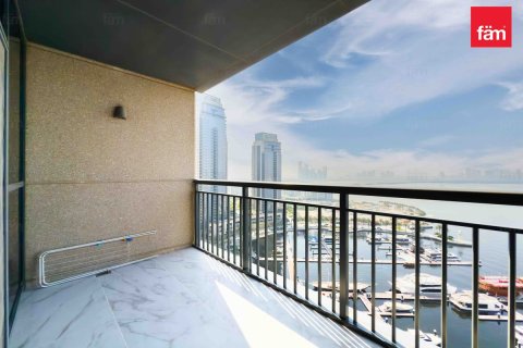 Apartment in Dubai, UAE 3 bedrooms, 214.5 sq.m. № 647945 - photo 16