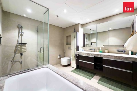 Apartment in Dubai, UAE 3 bedrooms, 214.5 sq.m. № 647945 - photo 17