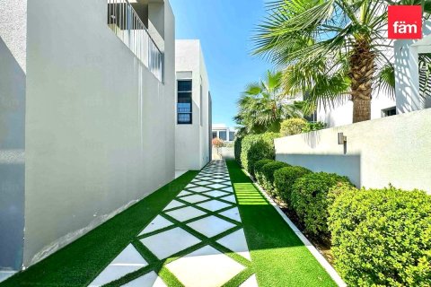 Villa in Dubai Hills Estate, UAE 4 bedrooms, 447.5 sq.m. № 647971 - photo 12