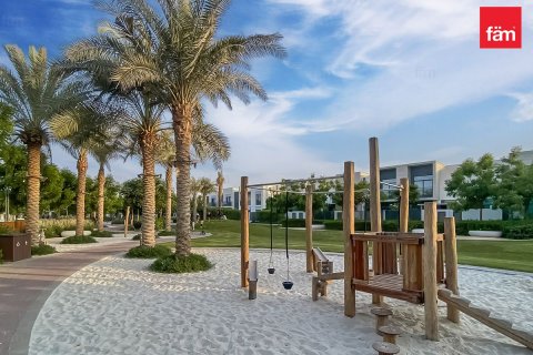 Villa in affitto a Dubai, EAU 3 camere da letto, 128.6 mq. № 647941 - foto 11