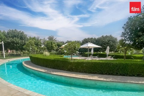 Villa in affitto a Dubai, EAU 3 camere da letto, 128.6 mq. № 647941 - foto 14