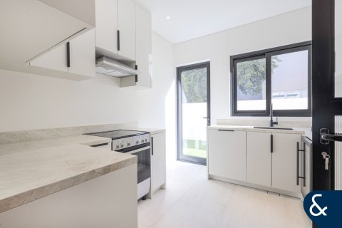 Arabian Ranches, Dubai, UAE의 판매용 빌라 침실 5개, 544제곱미터 번호 697756 - 사진 9