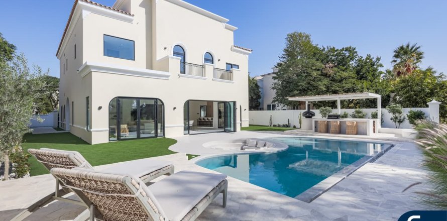 Arabian Ranches, Dubai, UAE의 빌라 침실 5개, 544제곱미터 번호 697756