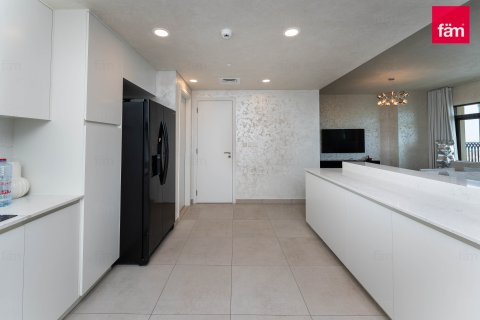 Apartmán v Umm Suqeim, Dubai, SAE 4 spálne, 347.8 m2 č. 695294 - Fotografia 9