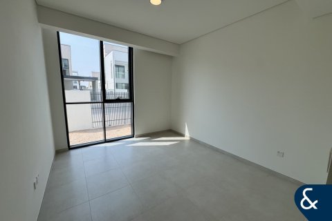 Vila di Arabian Ranches 3, Dubai, UAE 5 bilik tidur, 509 meter persegi № 667644 - foto 10