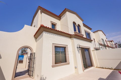 Townhouse in Khalifa City, Abu Dhabi, UAE 2 bedrooms, 123 sq.m. № 615853 - photo 1