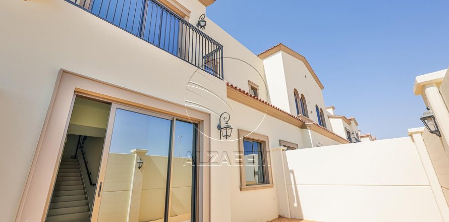 Townhouse in Khalifa City, Abu Dhabi, UAE 2 bedrooms, 125 sq.m. № 615855