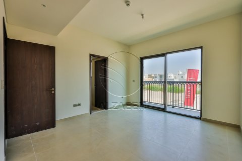 Townhouse in Khalifa City, Abu Dhabi, UAE 2 bedrooms, 125 sq.m. № 615855 - photo 15