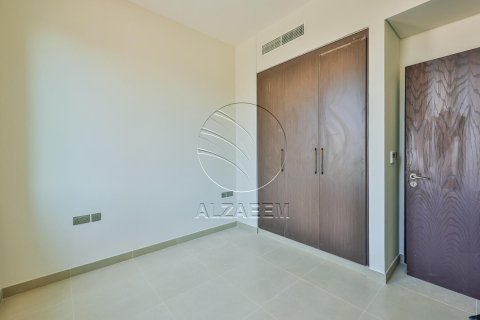 Townhouse in Khalifa City, Abu Dhabi, UAE 2 bedrooms, 125 sq.m. № 615855 - photo 14